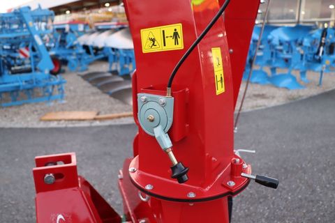 [3342-4108333-4.jpg]