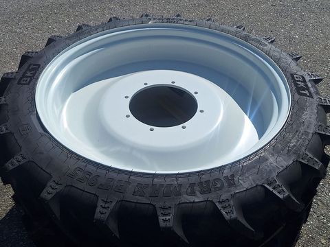 [3342-4199709-8.jpg]