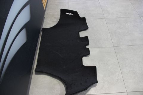 [3342-4299877-1.jpg]