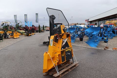 [3342-4438283-3.jpg]