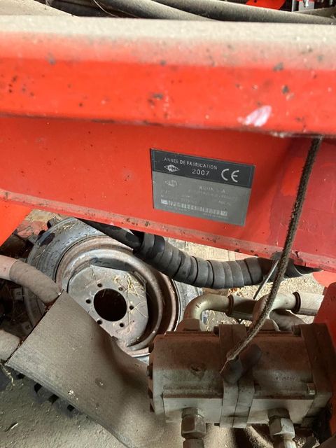 [3342-5067517-3.jpg]