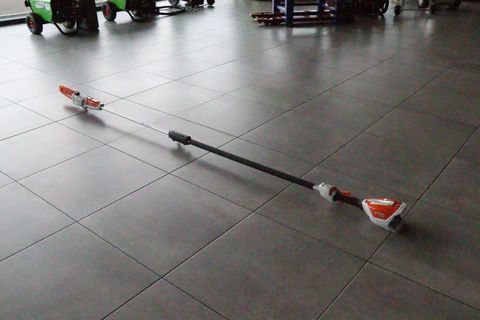 [3342-5086652-2.jpg]