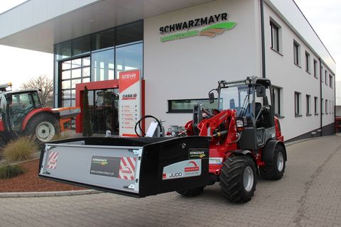 [3342-5146766-14.jpg]