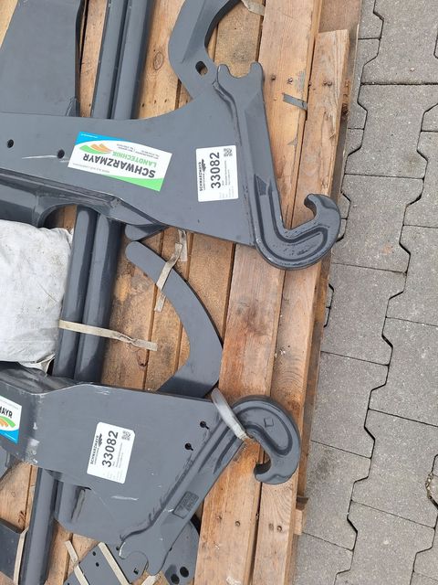 [3342-5217547-6.jpg]