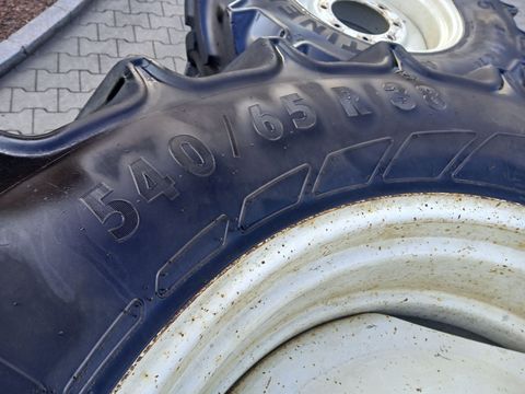 [3342-5233006-7.jpg]