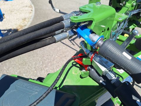 [3342-5274254-6.jpg]