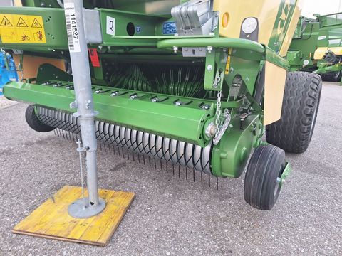 [3342-5274289-6.jpg]