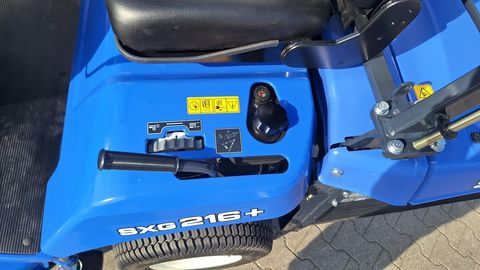 [3342-5280340-9.jpg]