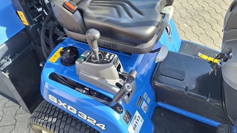 [3342-5280341-12.jpg]