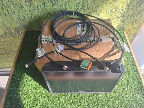 [3342-5401483-2.jpg]