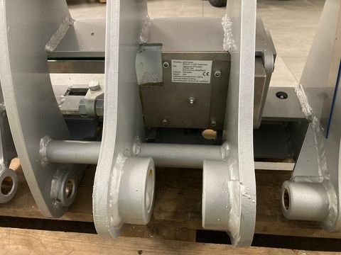 [3342-5449587-5.jpg]