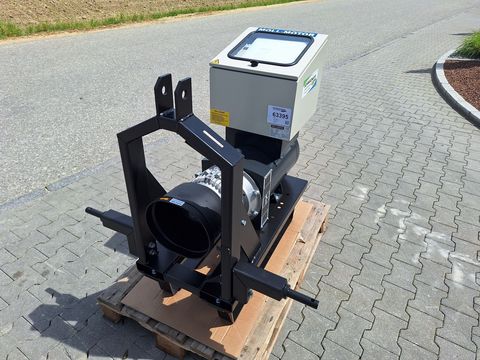 [3342-5523332-3.jpg]
