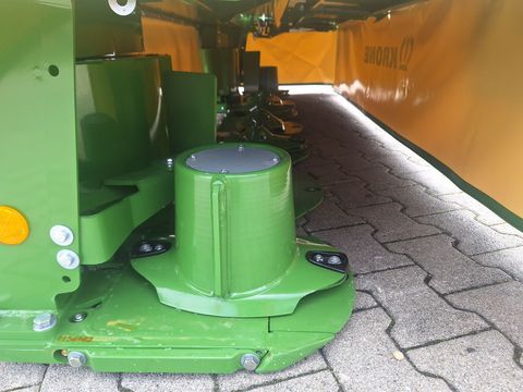 [3342-5592335-13.jpg]