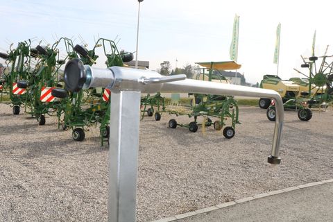 [3342-5642531-8.jpg]