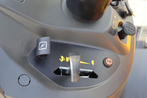 [3342-5661470-8.jpg]