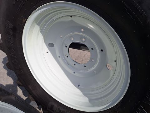 [3342-5661587-12.jpg]