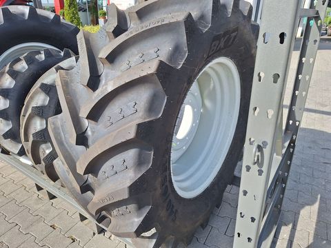 [3342-5661587-5.jpg]