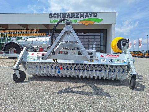 [3342-5667852-0.jpg]