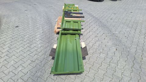 [3342-5756521-2.jpg]