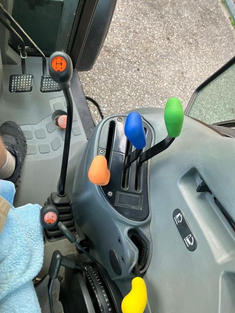 [3342-5766875-0.jpg]