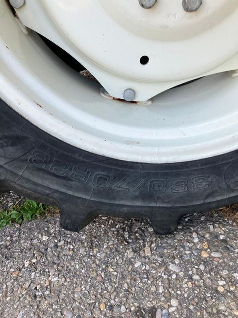 [3342-5766875-9.jpg]