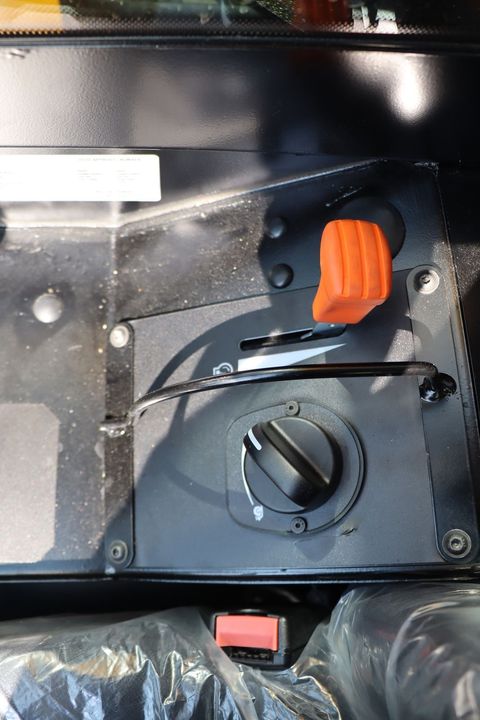 [3342-5910016-13.jpg]