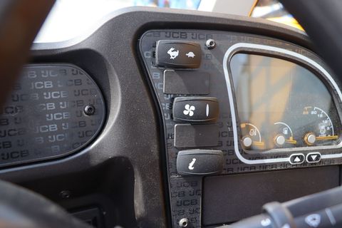 [3342-5910016-16.jpg]