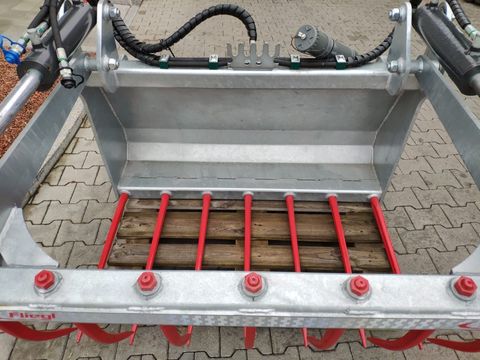 [3342-5910023-4.jpg]
