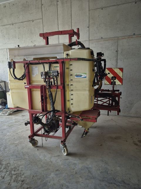 [3342-5969306-2.jpg]