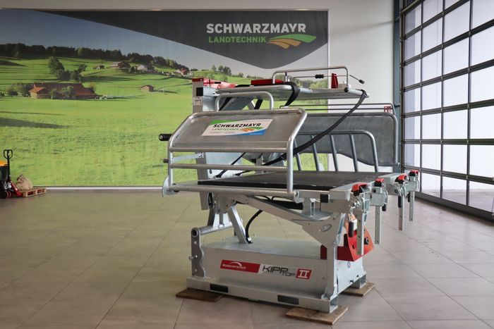 [3342-6058113-0_1.jpg]