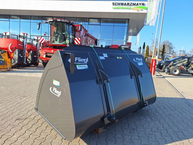 [3342-6058152-0_1.jpg]