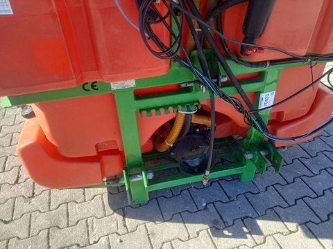 [3342-6069367-8.jpg]