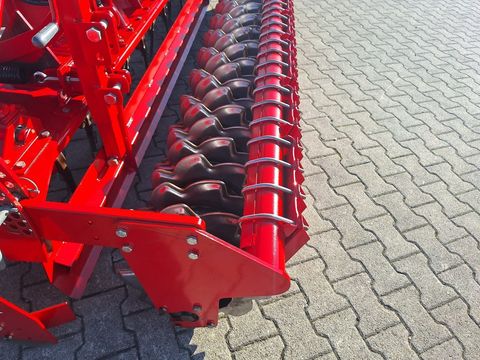 [3342-6140209-5.jpg]