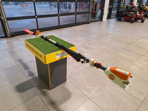 [3342-6181210-4.jpg]