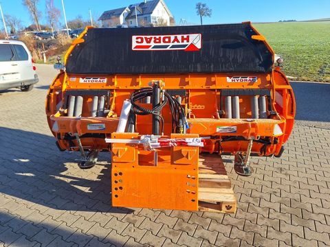 [3342-6197790-4.jpg]