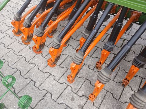 [3342-6197863-6.jpg]