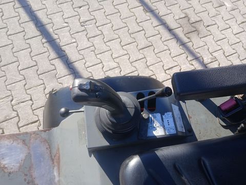 [3342-6255941-8.jpg]