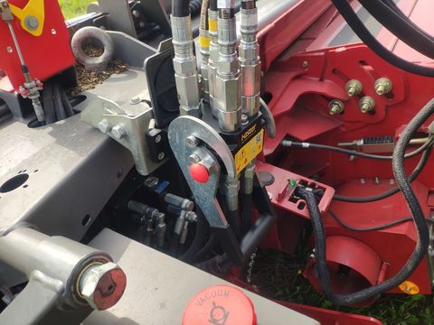 [3342-6255990-24.jpg]