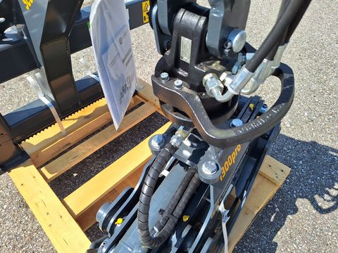 [3342-6256091-7.jpg]