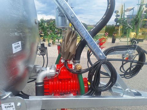 [3342-6278642-17.jpg]