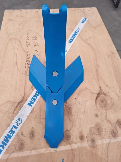 [3342-6285838-2.jpg]