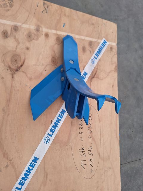 [3342-6285838-6.jpg]