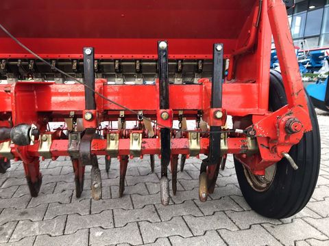 [3342-6285844-7.jpg]