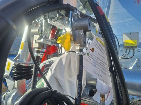 [3342-6310417-22.jpg]