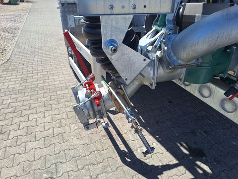 [3342-6310436-9.jpg]