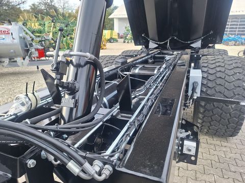 [3342-6343572-2.jpg]