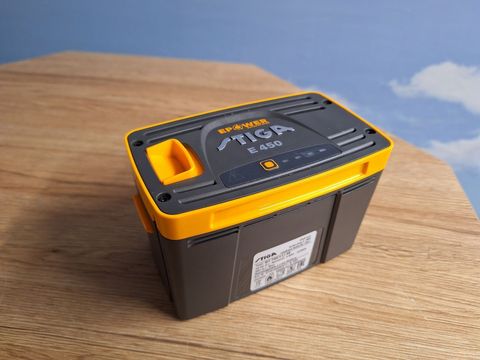 [3342-6381443-1.jpg]