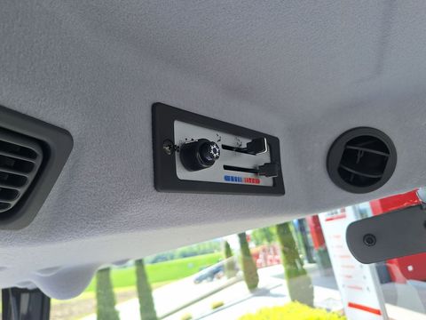 [3342-6386247-12.jpg]