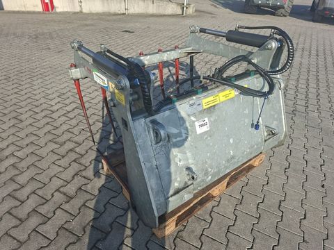 [3342-6389506-3.jpg]
