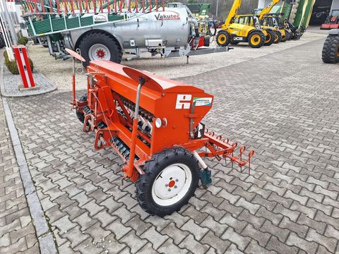 [3342-6406144-5.jpg]